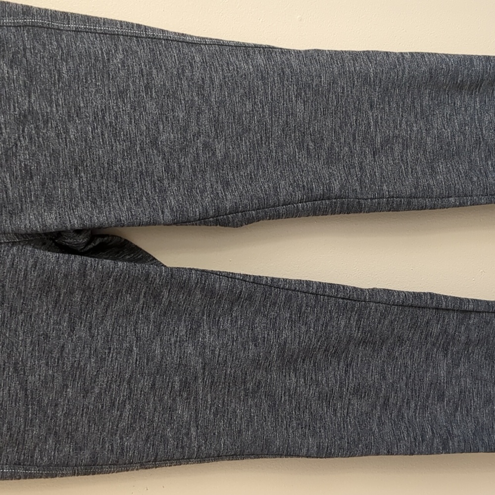 10 Short Kuhl Gray Pull On Style Stretchy Activewear Pants - Picture 4 of 15